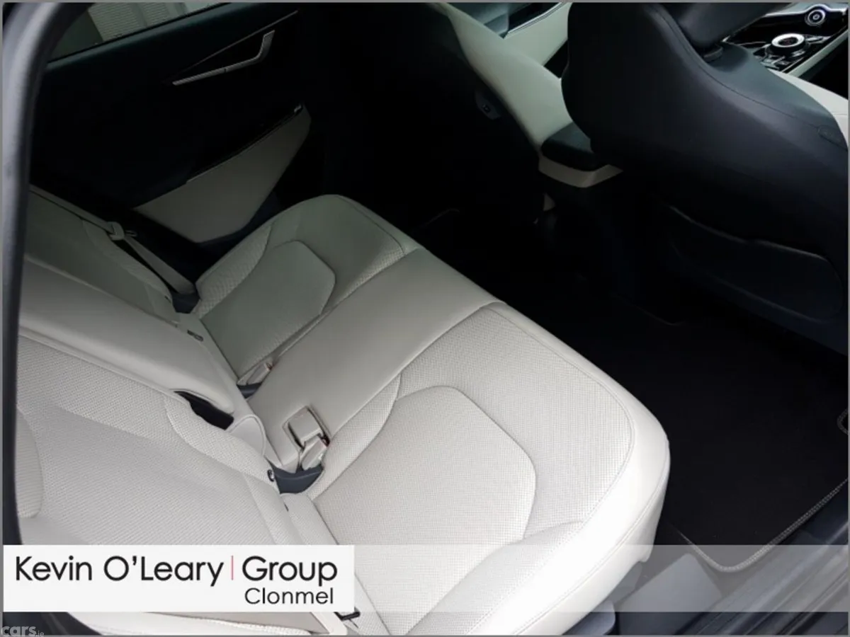 Kia EV6 MPV, Electric, 2023, Black