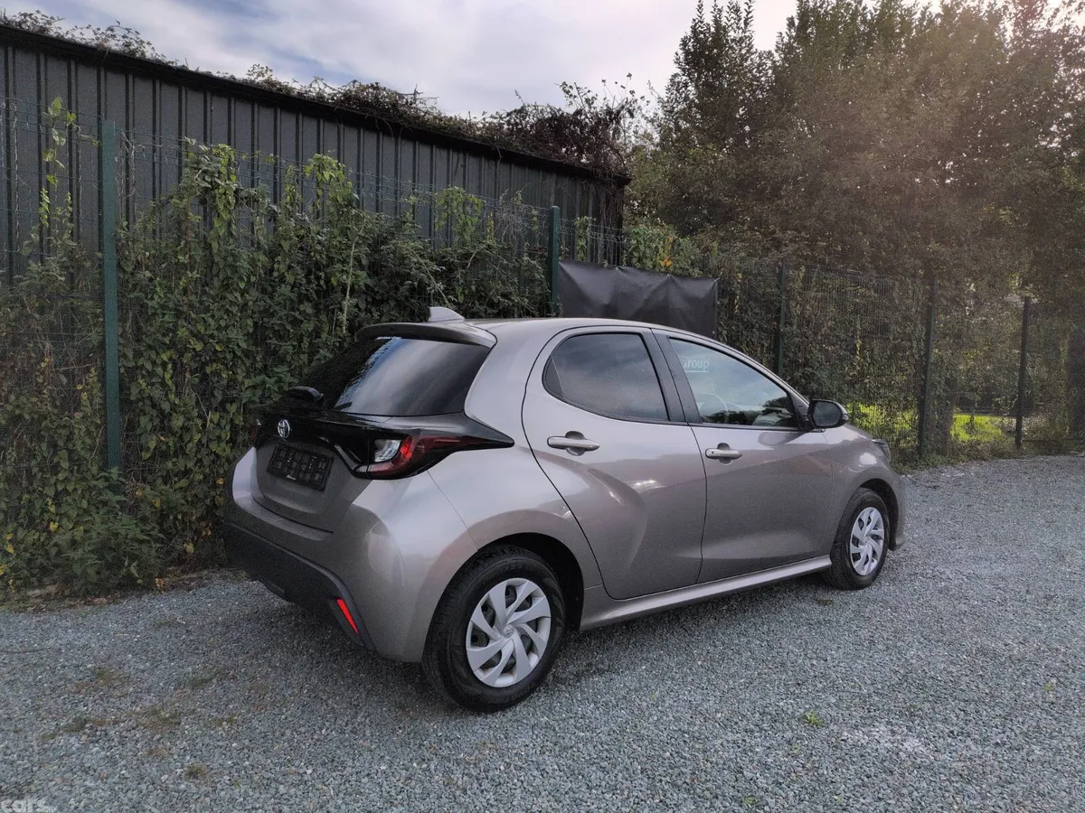 Toyota Yaris Hatchback, Petrol, 2022, Brown