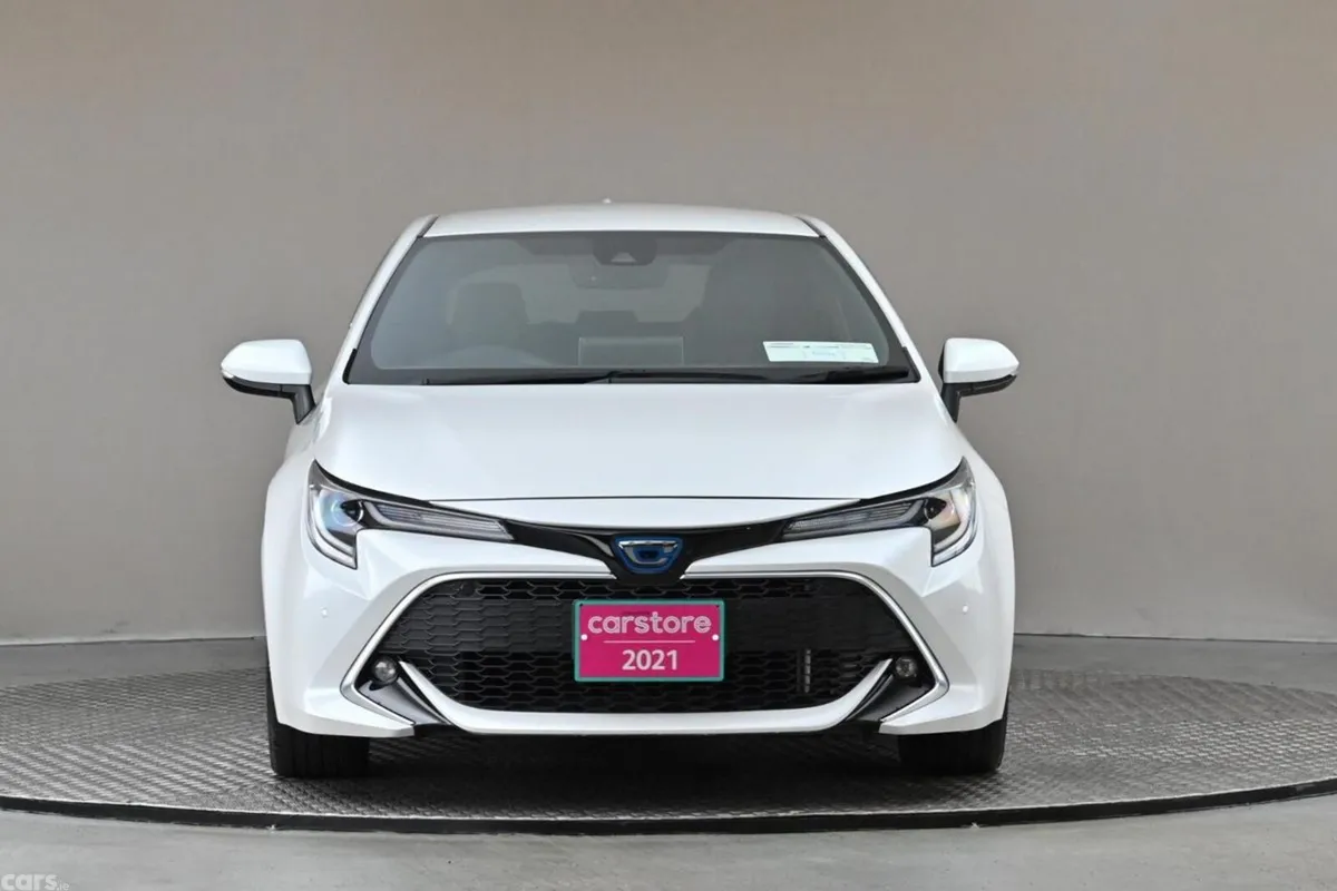 Toyota Corolla Hatchback, Petrol Hybrid, 2021, White