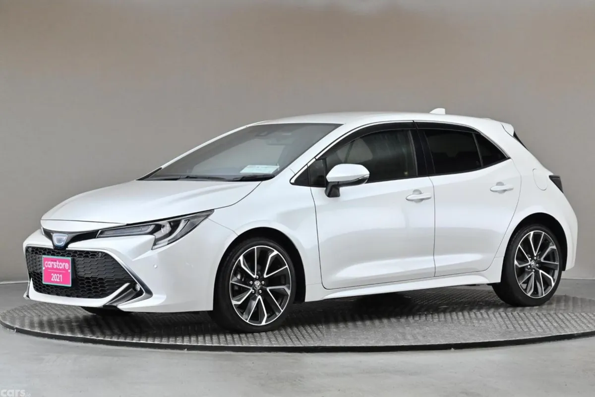 Toyota Corolla Hatchback, Petrol Hybrid, 2021, White