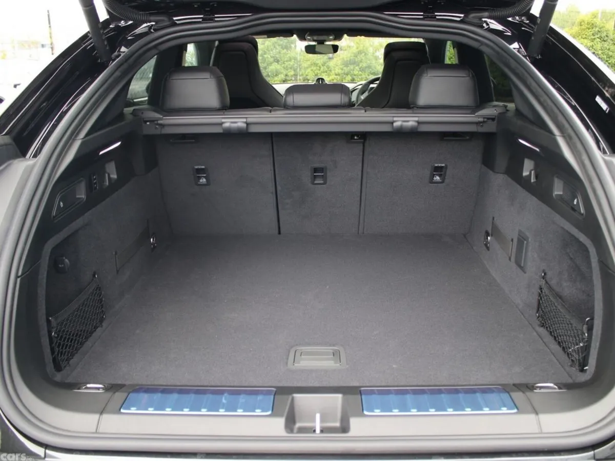 Porsche Cayenne SUV, Electric, 2026, Black