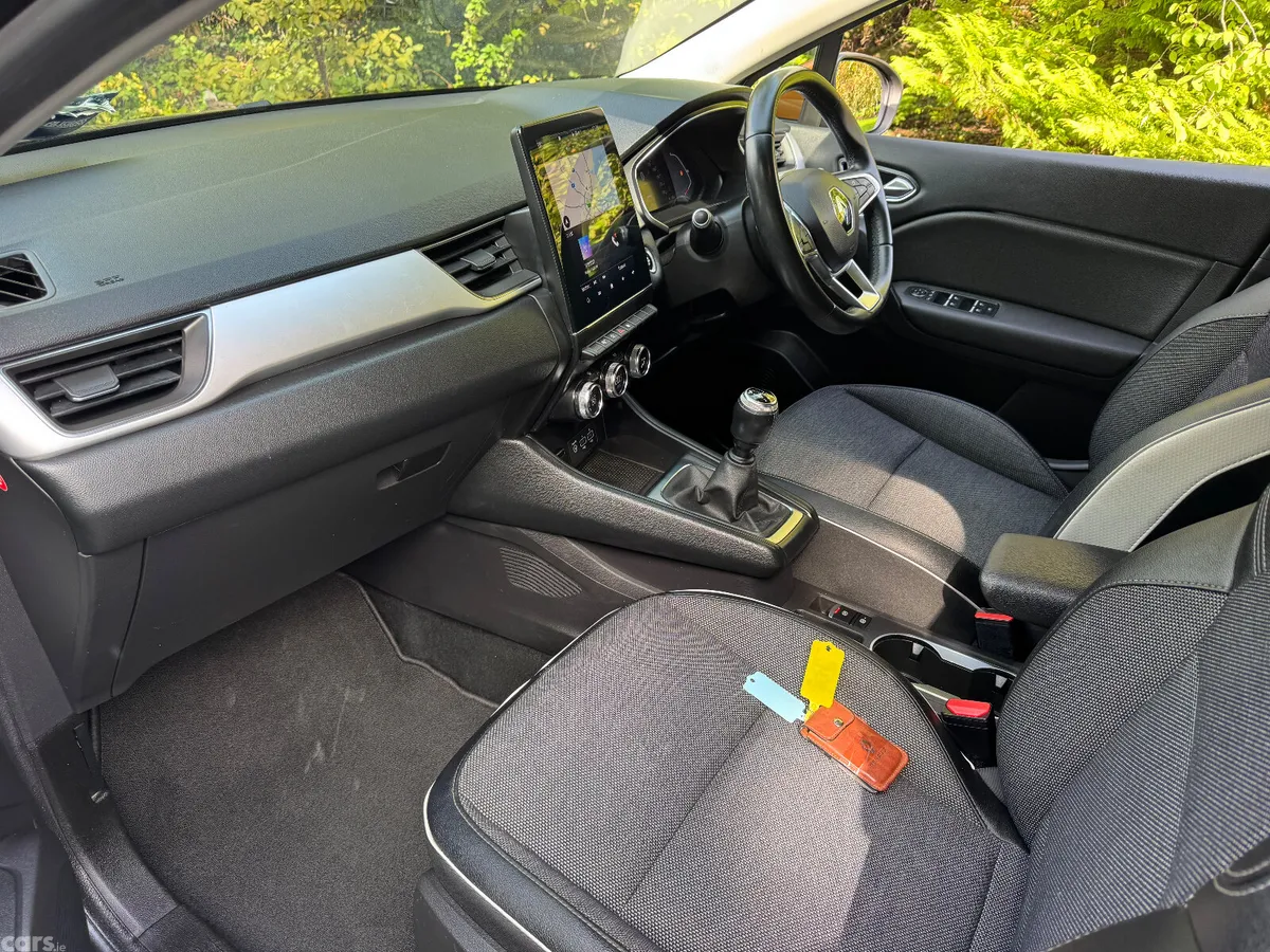 Renault Captur Hatchback, Petrol, 2020, Black
