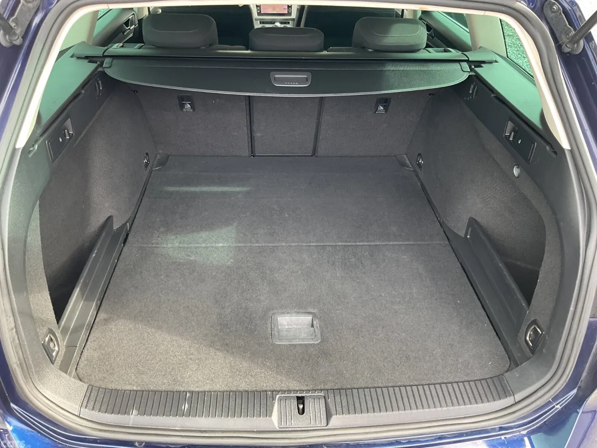 Volkswagen Passat Estate, Diesel, 2018, Blue