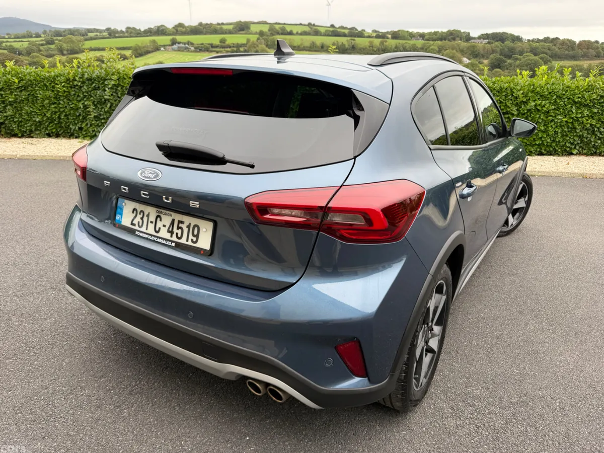 Ford Focus Hatchback, Petrol, 2023, Blue
