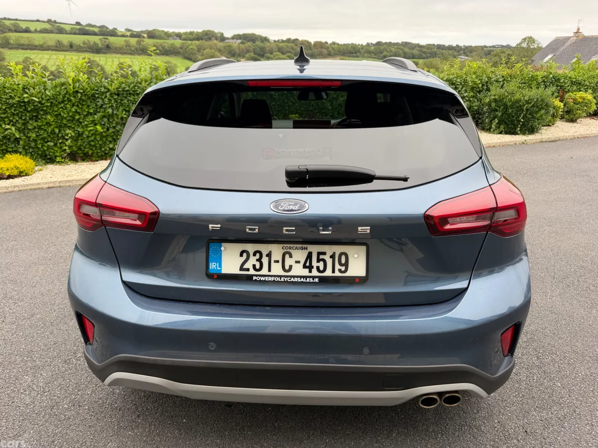 Ford Focus Hatchback, Petrol, 2023, Blue