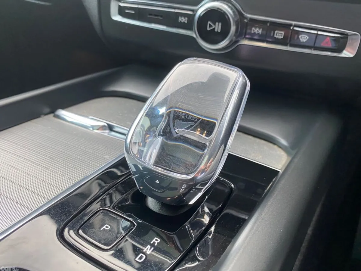 Volvo XC60 Estate, Petrol Plug-in Hybrid, 2024, Blue