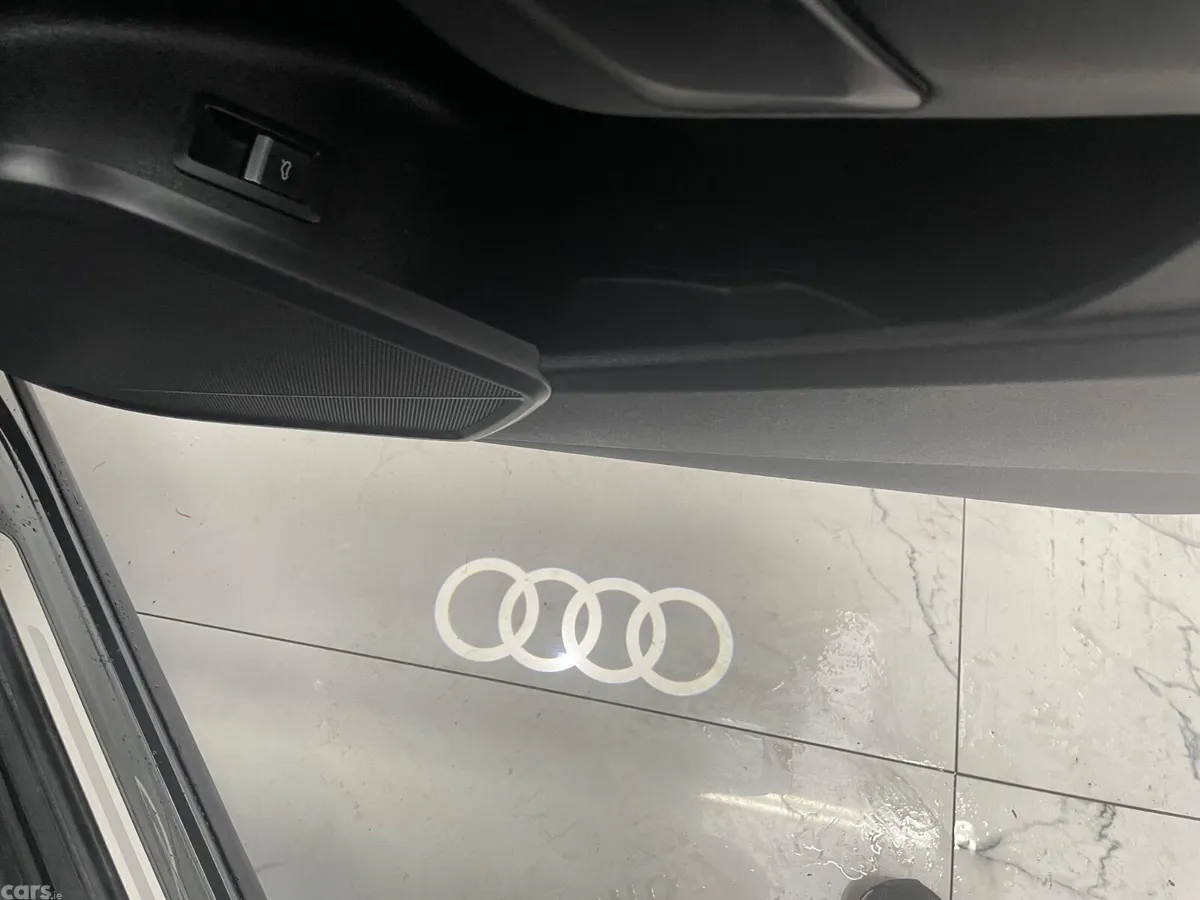 Audi Q5 Hatchback, Diesel, 2019, Grey