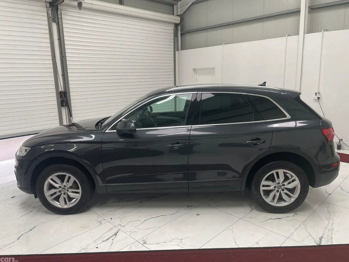 Audi Q5 Hatchback, Diesel, 2019, Grey