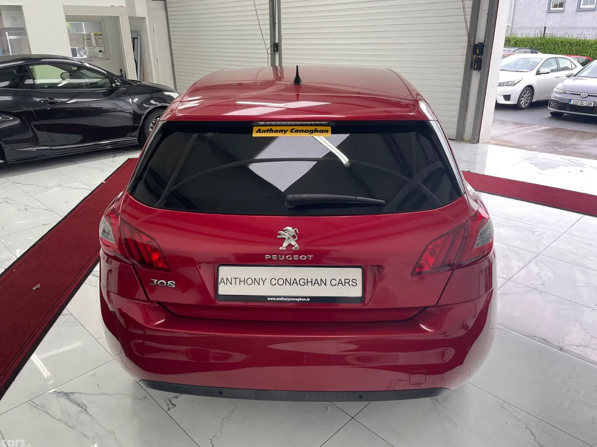 Peugeot 308 Hatchback, Diesel, 2018, Red