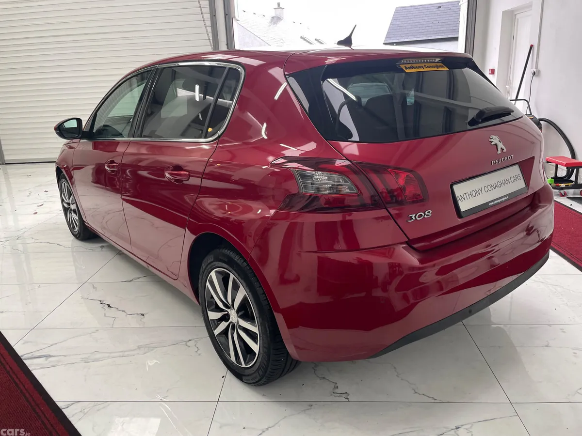 Peugeot 308 Hatchback, Diesel, 2018, Red
