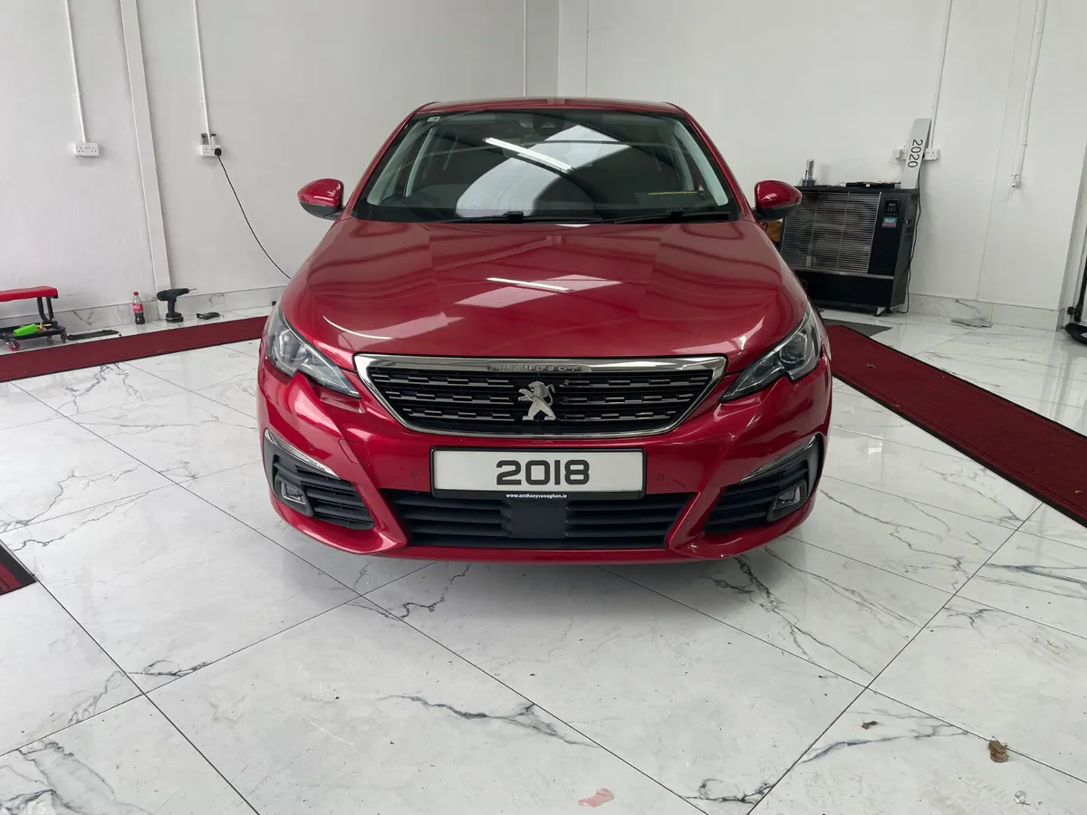 Peugeot 308 Hatchback, Diesel, 2018, Red