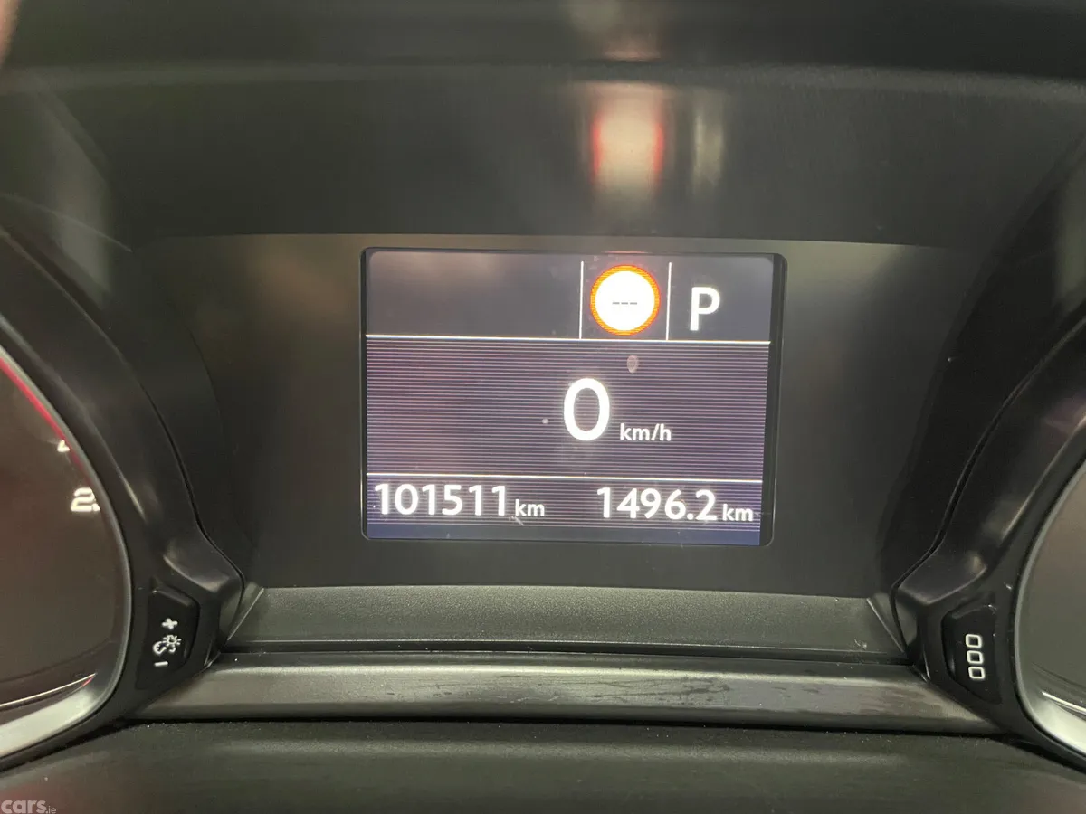 Peugeot 308 Hatchback, Diesel, 2018, Red