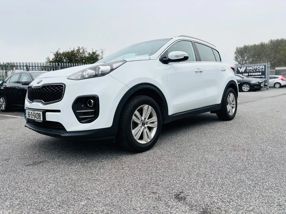 Kia Sportage SUV, Petrol, 2016, White