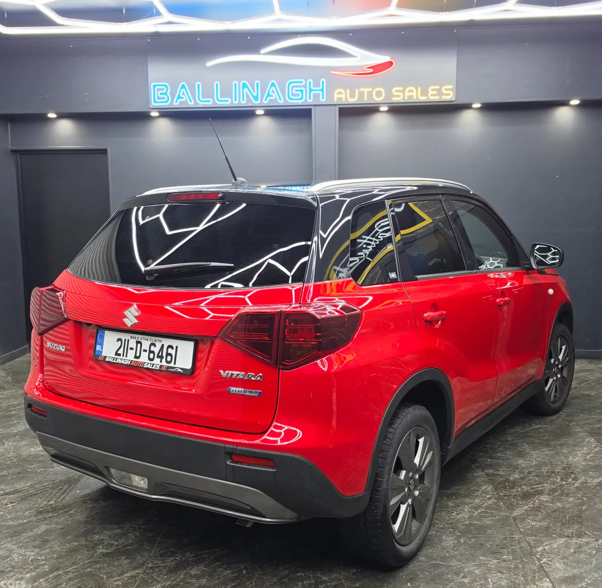 Suzuki Vitara SUV, Petrol, 2021, Red
