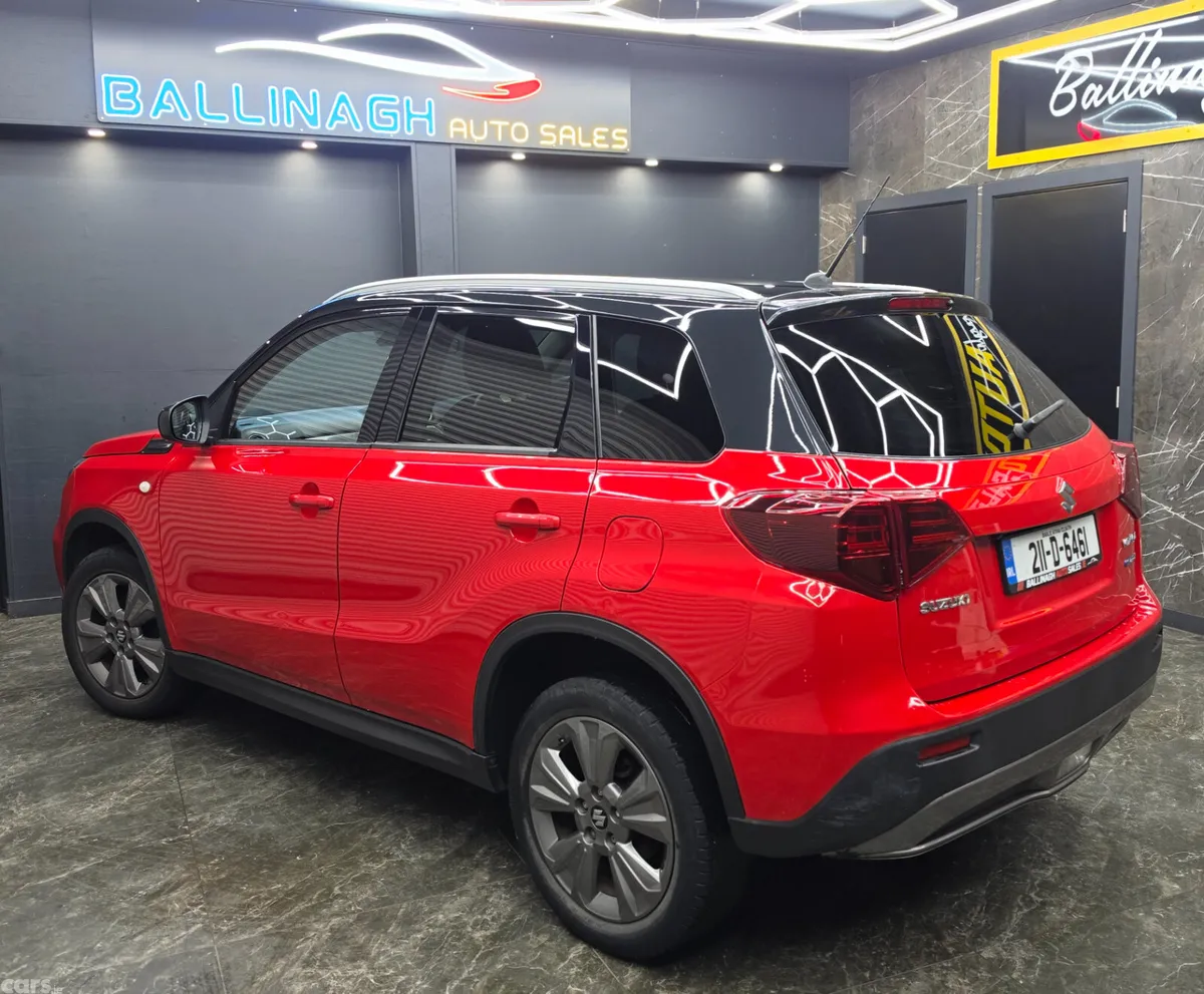 Suzuki Vitara SUV, Petrol, 2021, Red
