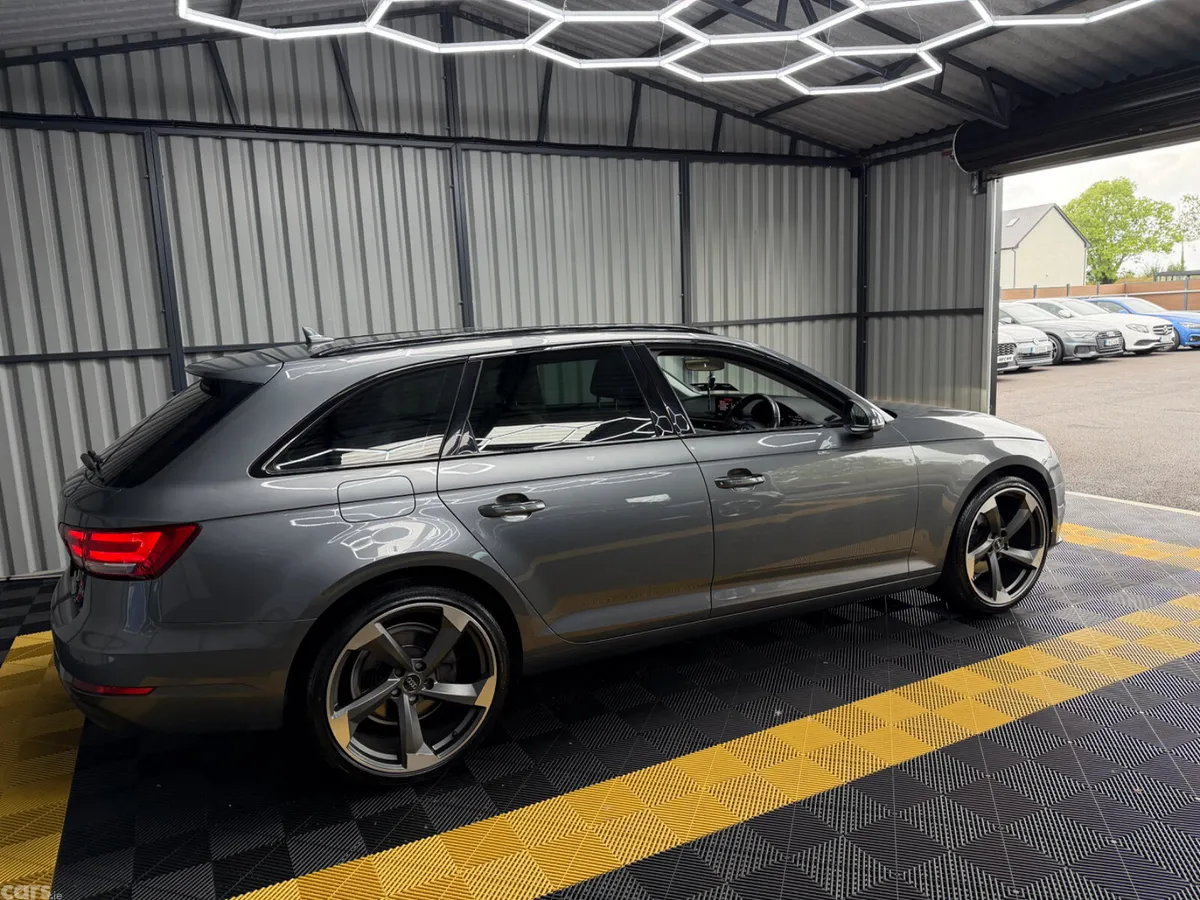 Audi A4 Estate, Diesel, 2018, Grey