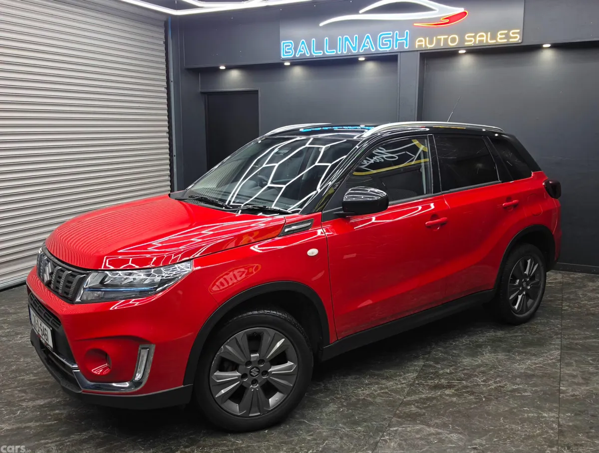 Suzuki Vitara SUV, Petrol, 2021, Red