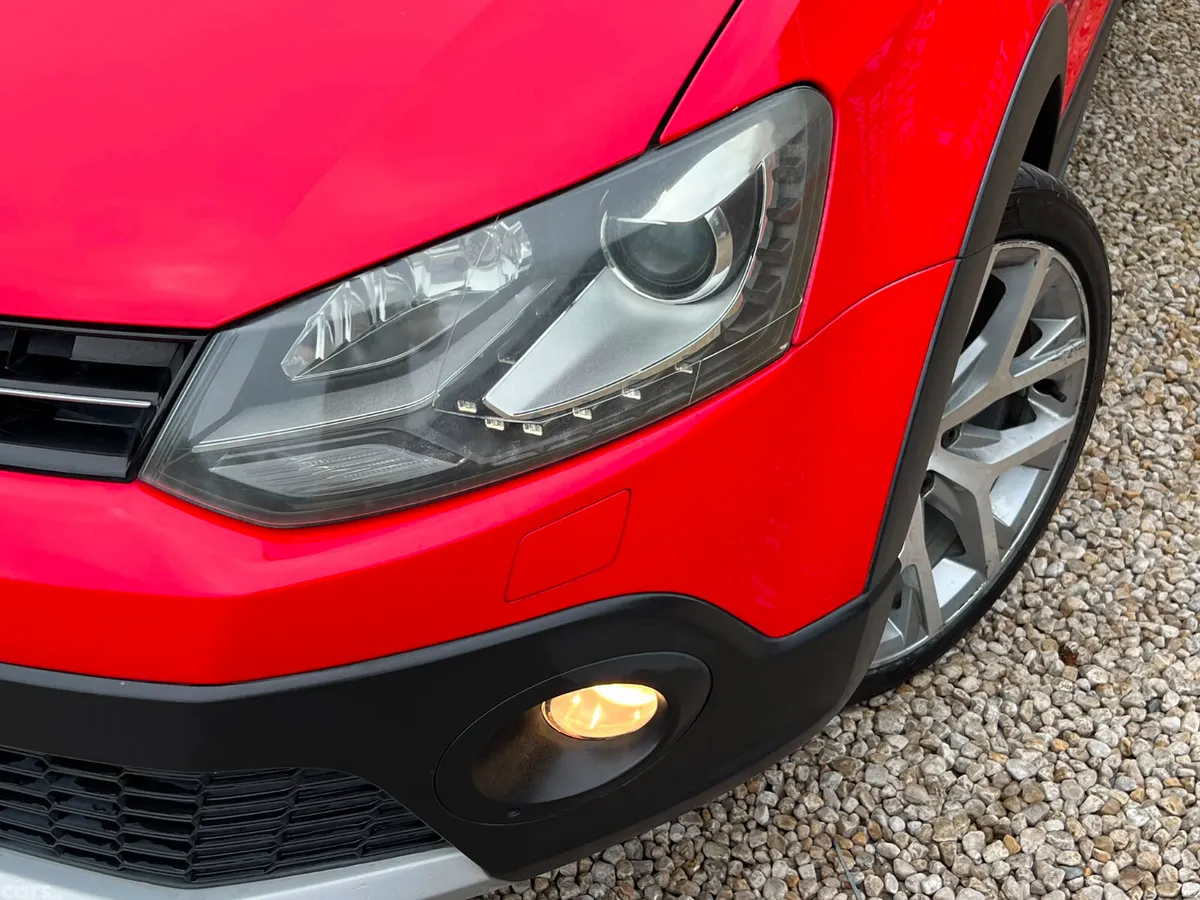 Volkswagen Polo Hatchback, Petrol, 2016, Red
