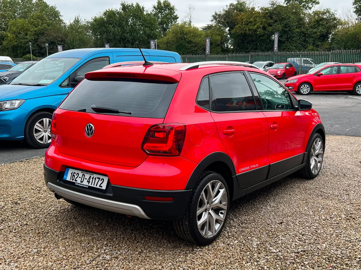 Volkswagen Polo Hatchback, Petrol, 2016, Red