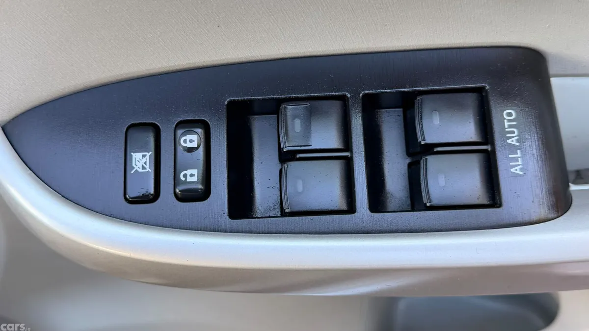 Toyota Prius Hatchback, Petrol Hybrid, 2013, Silver
