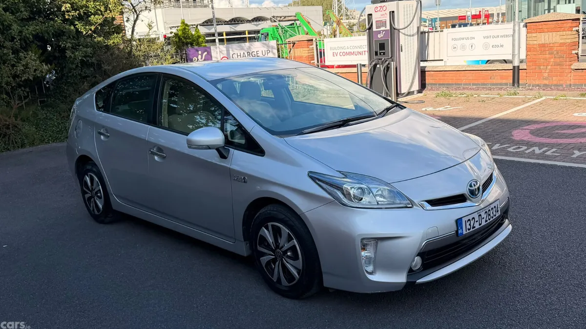 Toyota Prius Hatchback, Petrol Hybrid, 2013, Silver