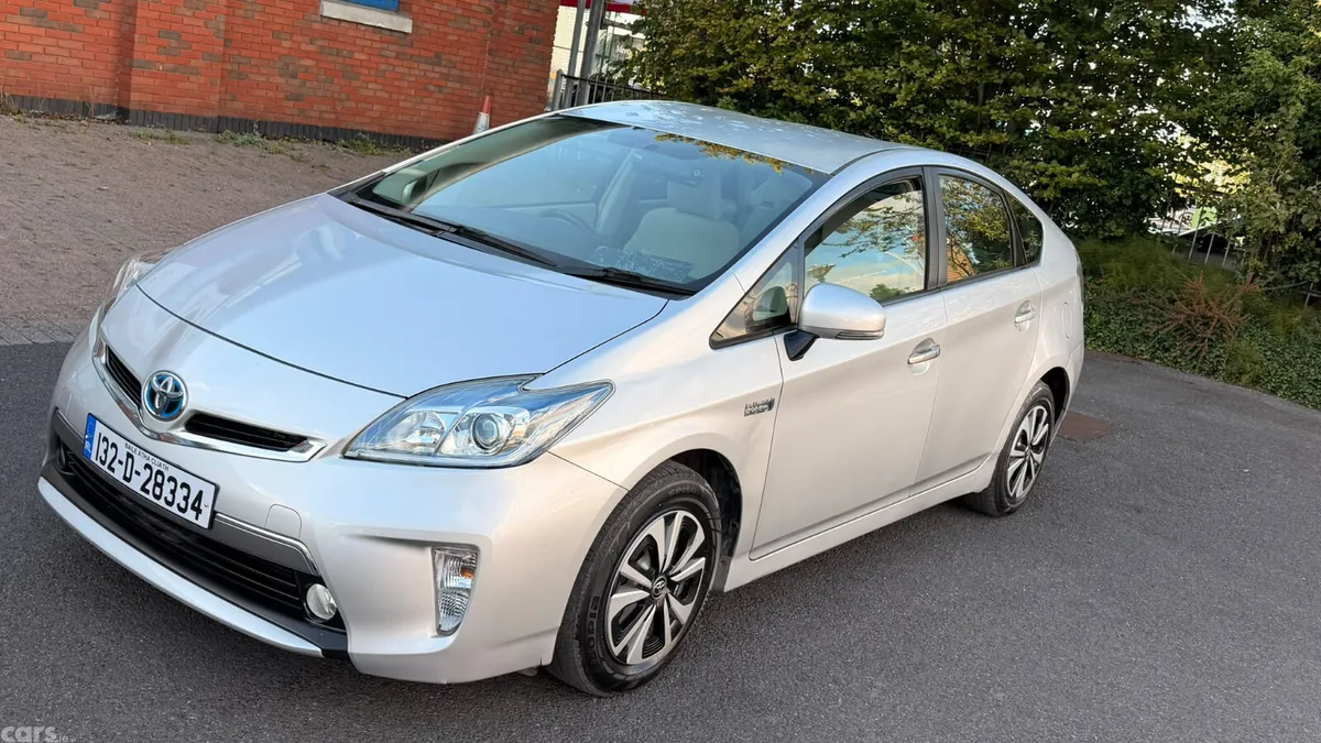 Toyota Prius Hatchback, Petrol Hybrid, 2013, Silver