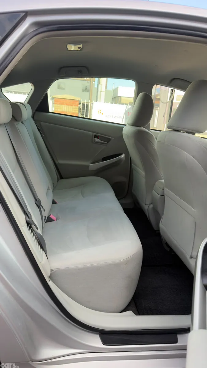 Toyota Prius Hatchback, Petrol Hybrid, 2013, Silver