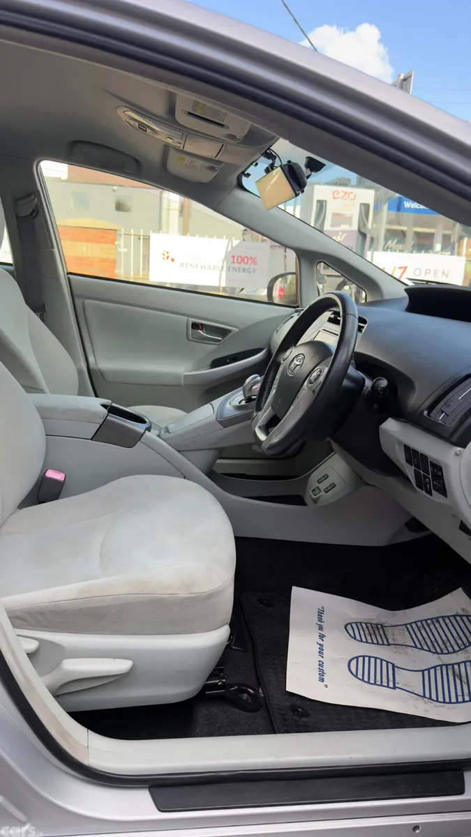 Toyota Prius Hatchback, Petrol Hybrid, 2013, Silver