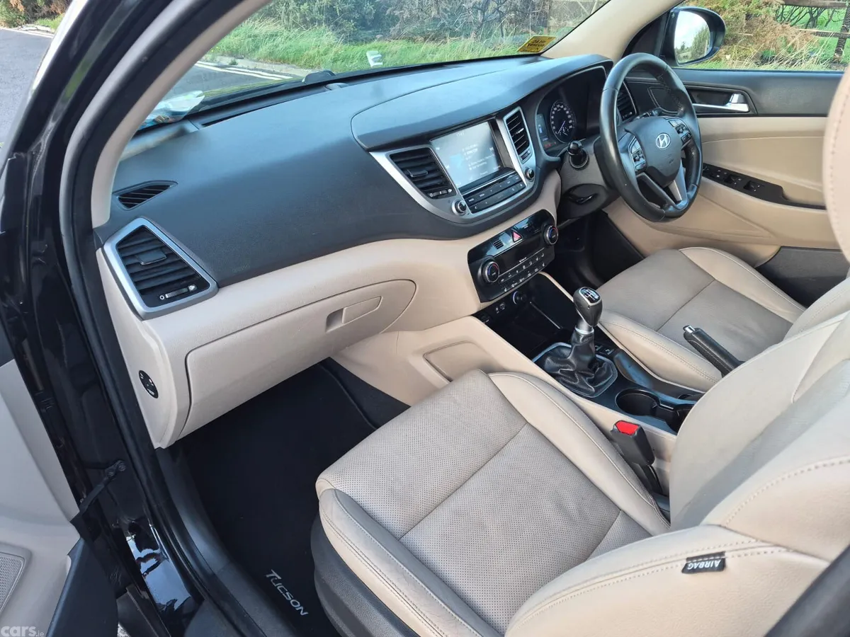 Hyundai Tucson SUV, Diesel, 2016, Black
