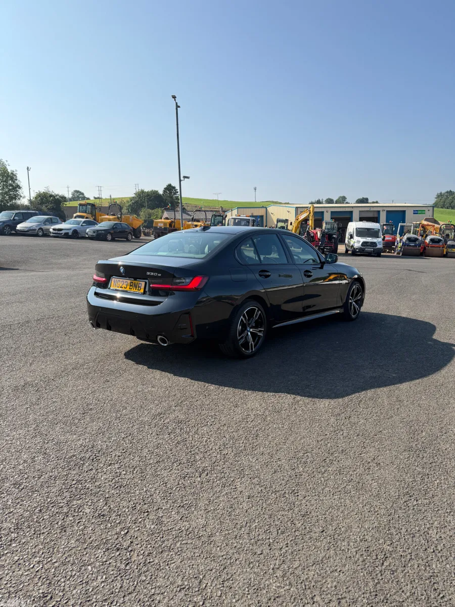 BMW 3-Series Saloon, Petrol Hybrid, 2023, Black