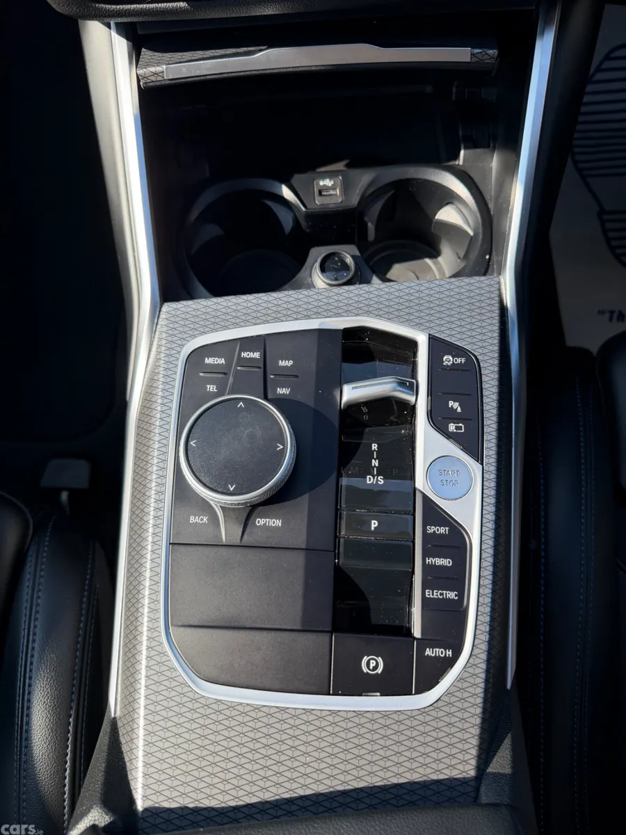 BMW 3-Series Saloon, Petrol Hybrid, 2023, Black