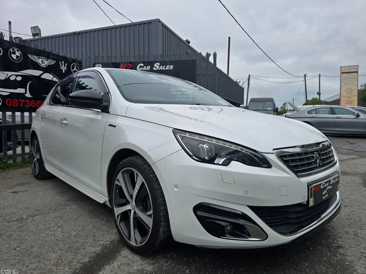 Peugeot 308 Hatchback, Petrol, 2017, White