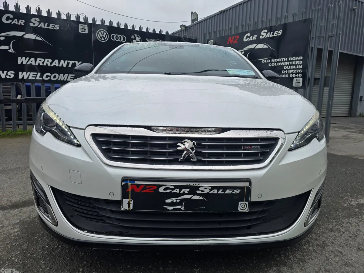 Peugeot 308 Hatchback, Petrol, 2017, White