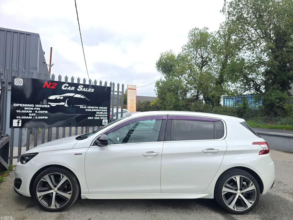 Peugeot 308 Hatchback, Petrol, 2017, White