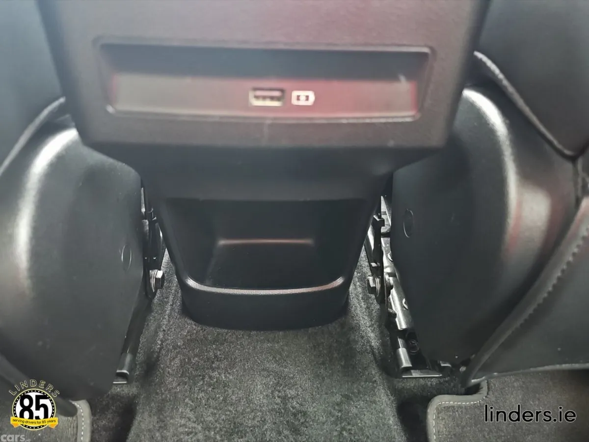 MG MG4 Hatchback, Electric, 2023, Orange