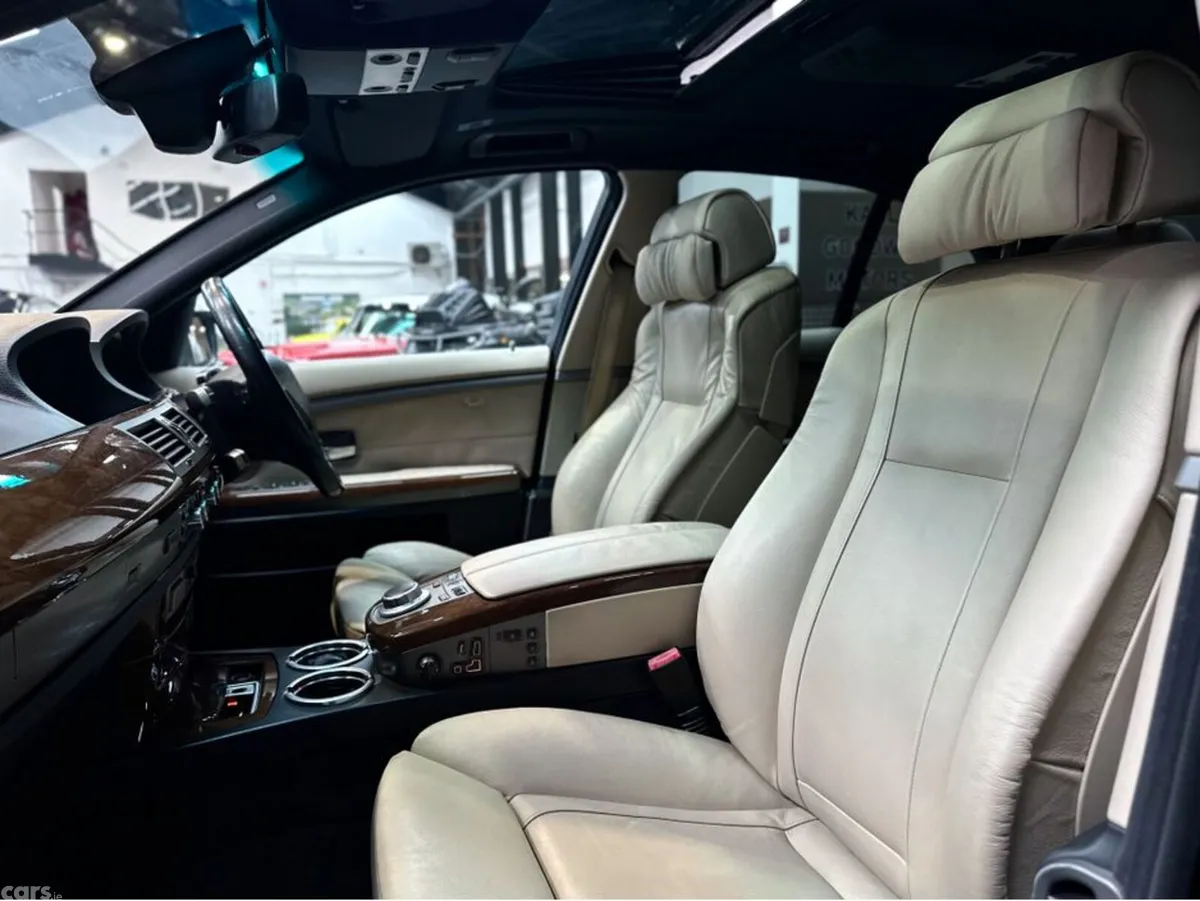 BMW 7-Series Saloon, Petrol, 2006, Black