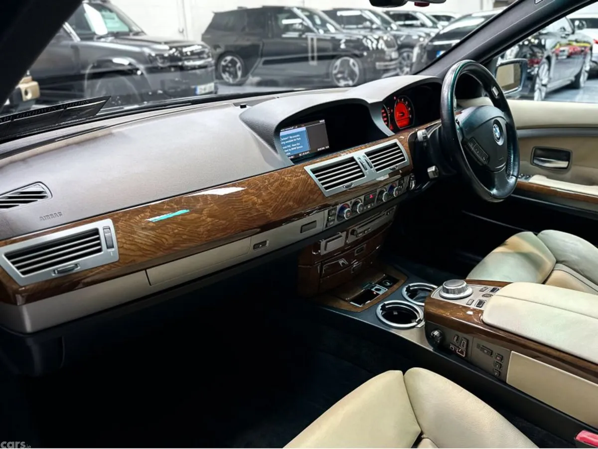 BMW 7-Series Saloon, Petrol, 2006, Black