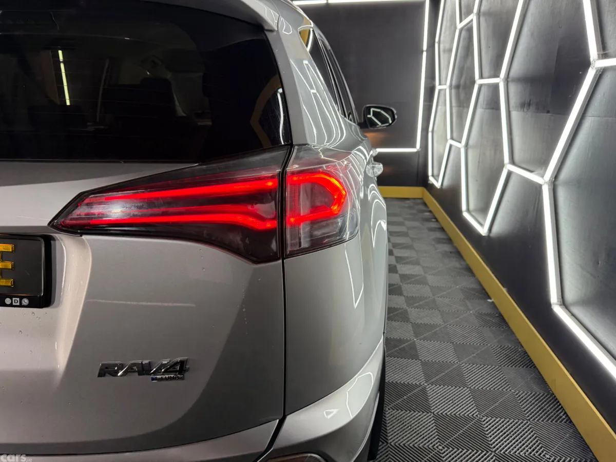 Toyota RAV4 SUV, Diesel, 2016, Silver