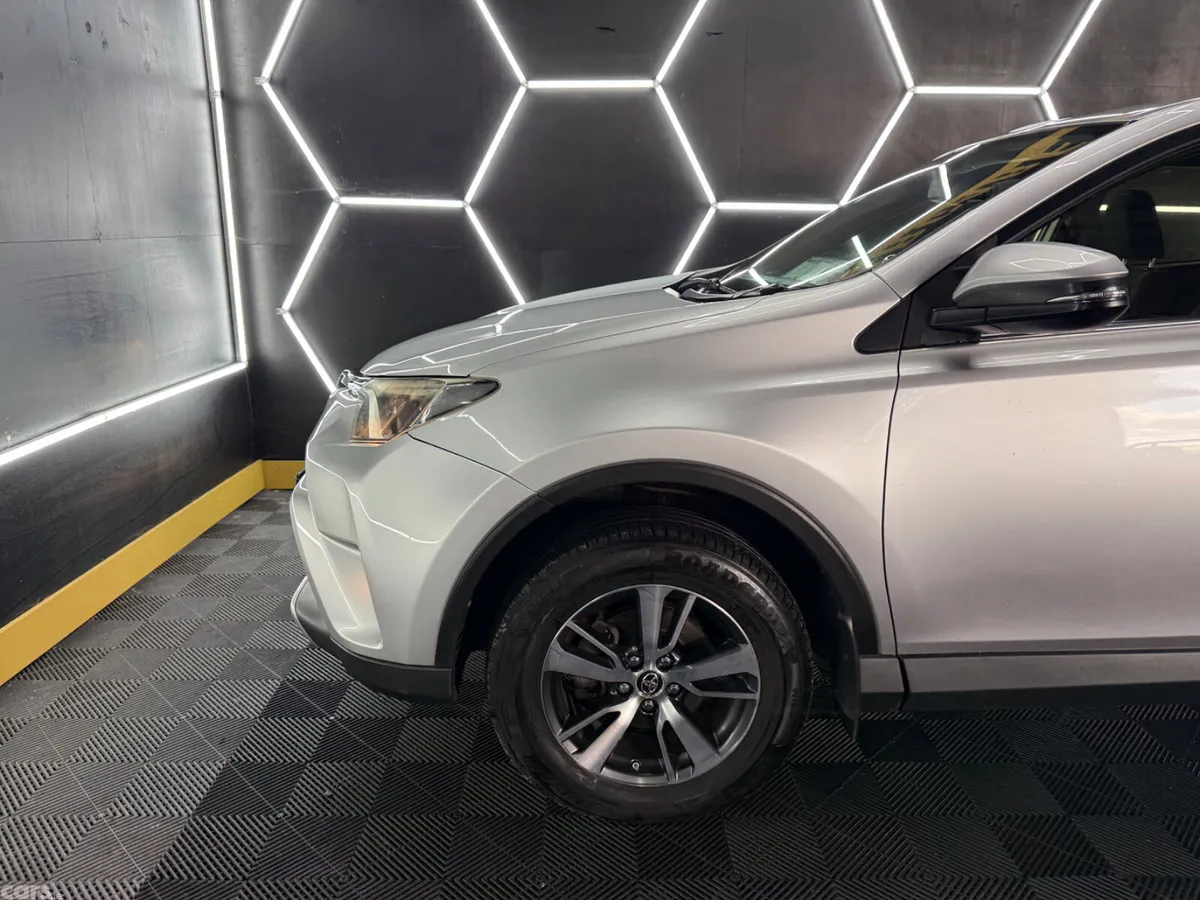 Toyota RAV4 SUV, Diesel, 2016, Silver