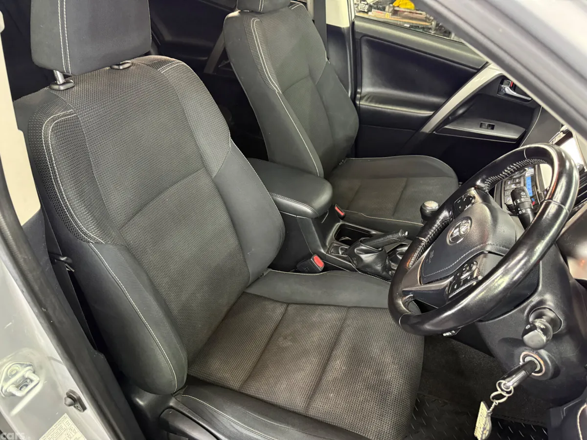 Toyota RAV4 SUV, Diesel, 2016, Silver
