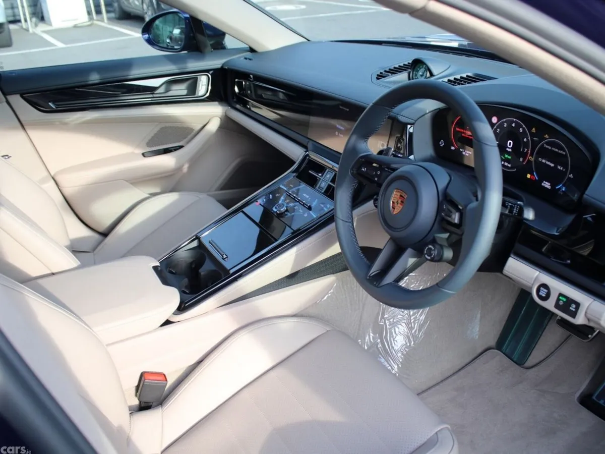 Porsche Panamera Saloon, Petrol Plug-in Hybrid, 2026, Blue
