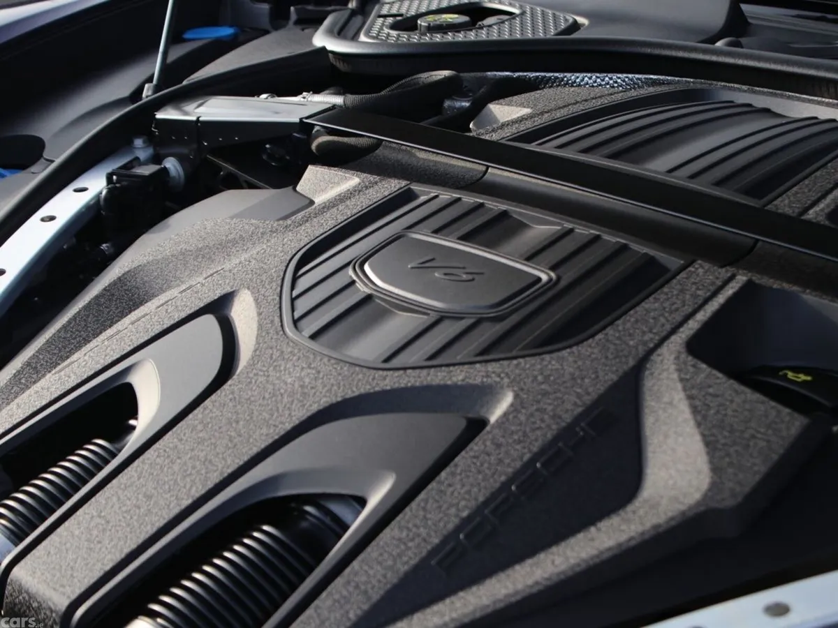 Porsche Panamera Saloon, Petrol Plug-in Hybrid, 2026, Blue