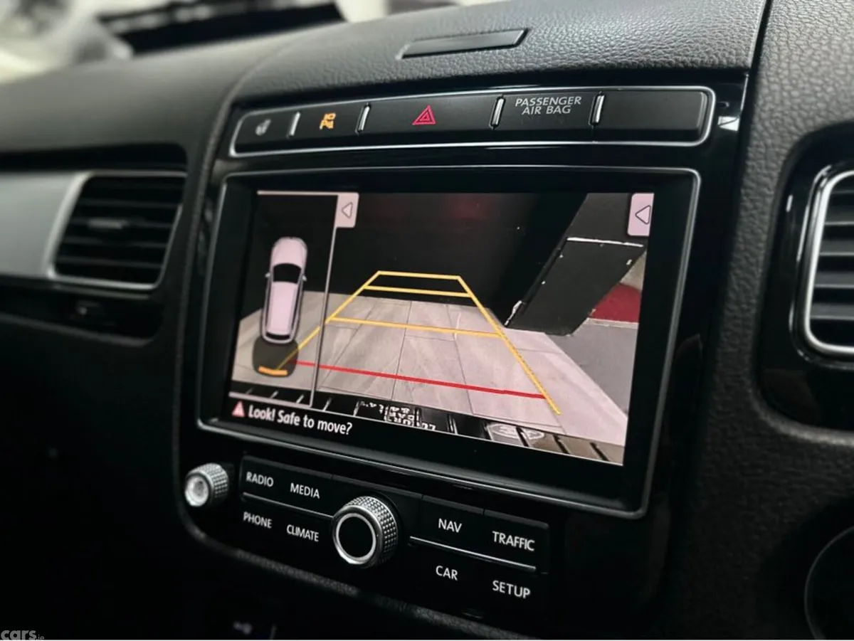 Volkswagen Touareg SUV, Diesel, 2018, White