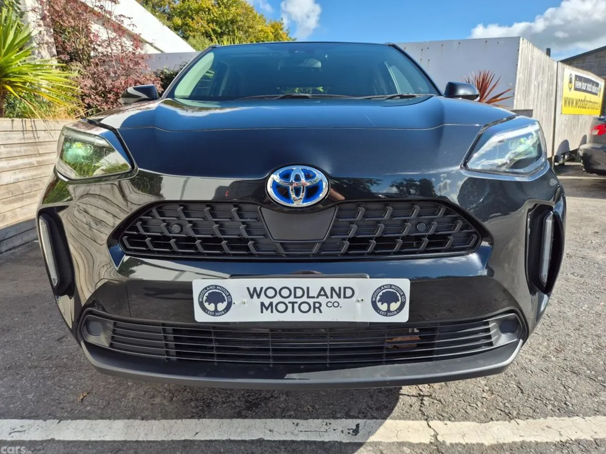 Toyota Yaris Cross SUV, Petrol Hybrid, 2023, Black