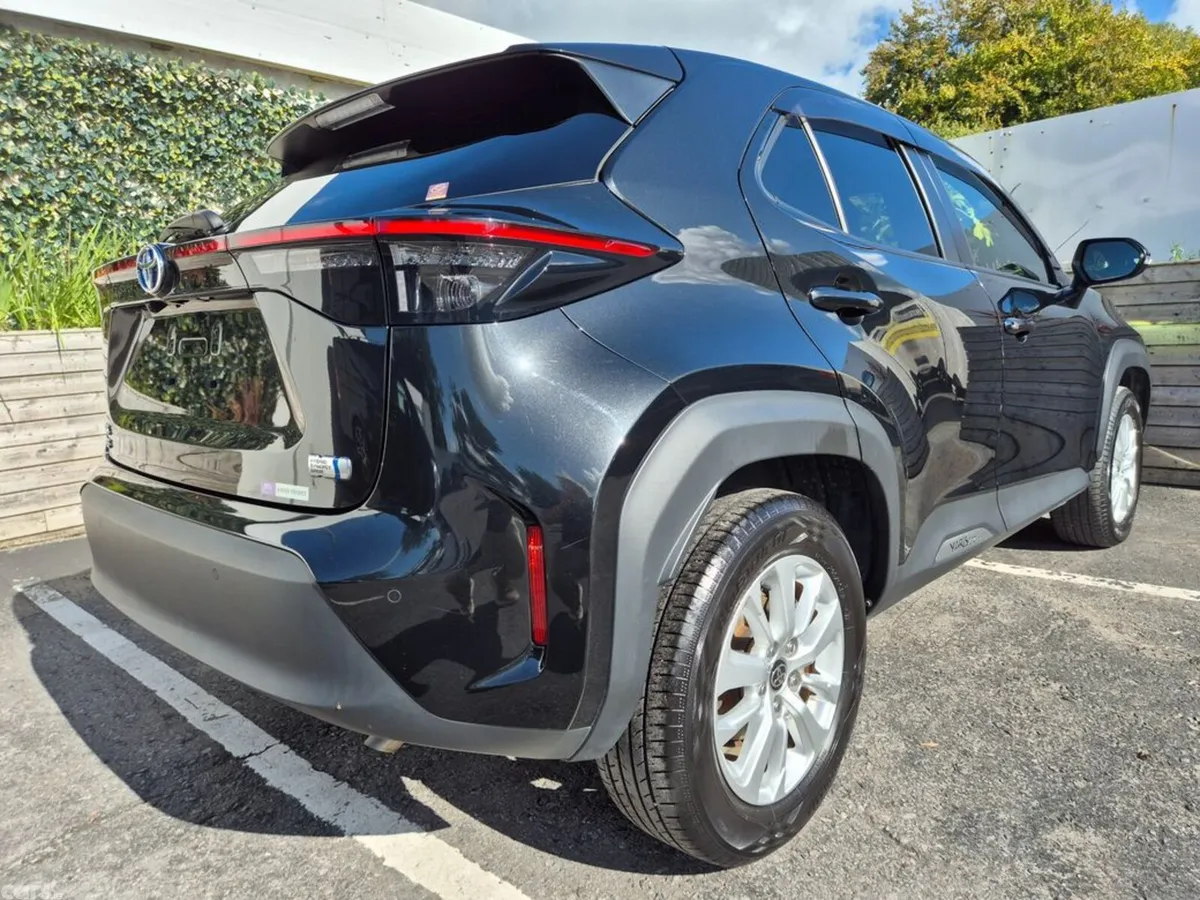 Toyota Yaris Cross SUV, Petrol Hybrid, 2023, Black