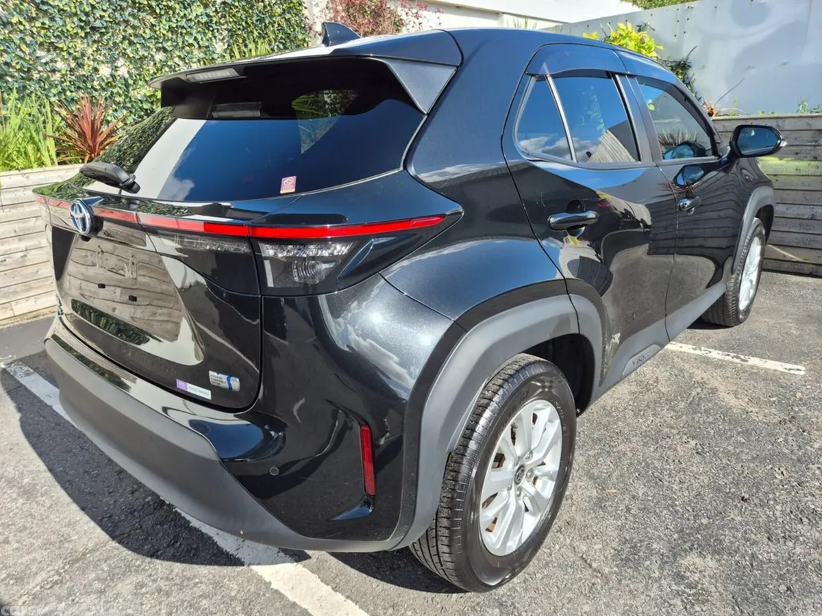 Toyota Yaris Cross SUV, Petrol Hybrid, 2023, Black