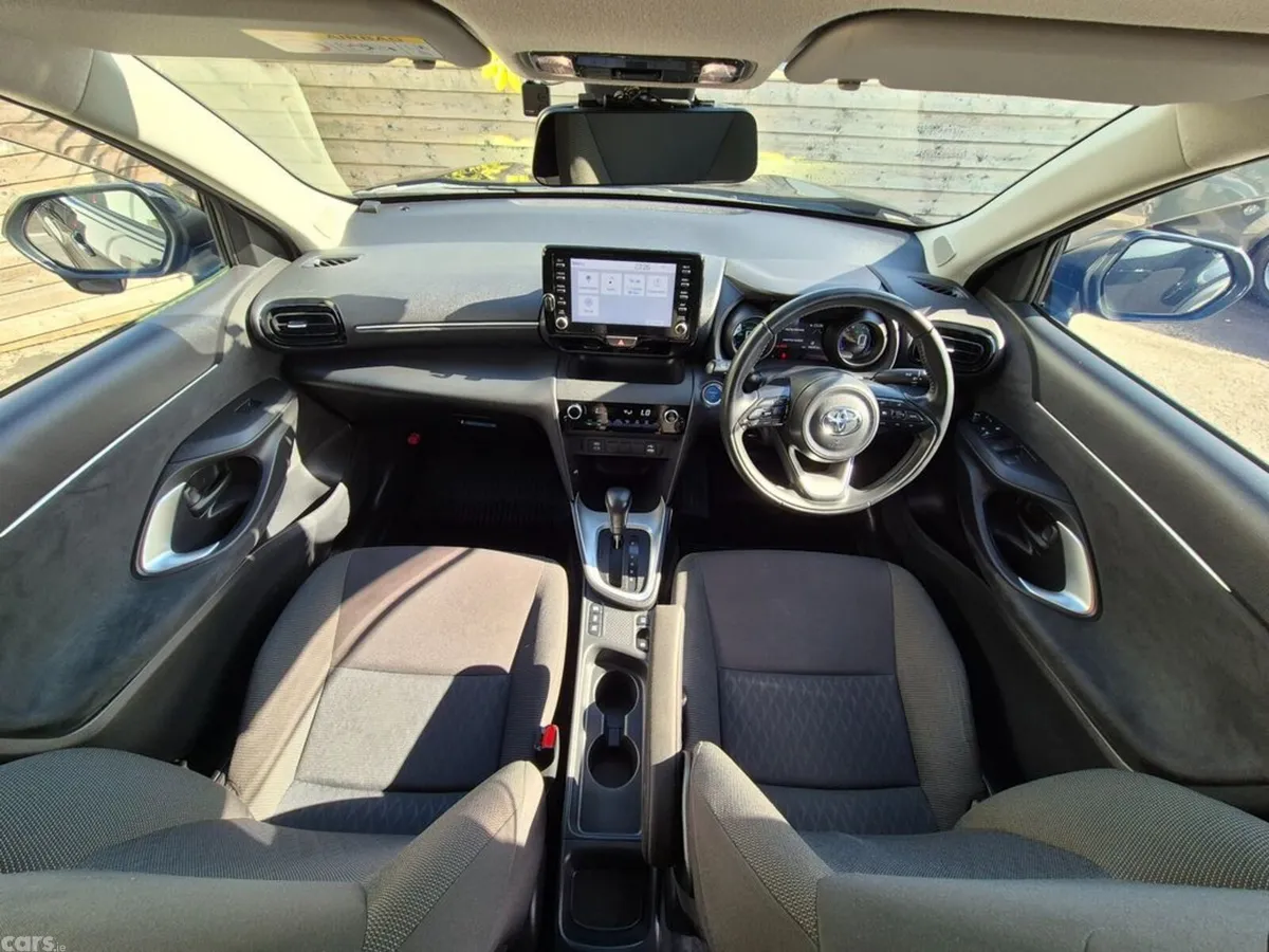 Toyota Yaris Cross SUV, Petrol Hybrid, 2023, Black