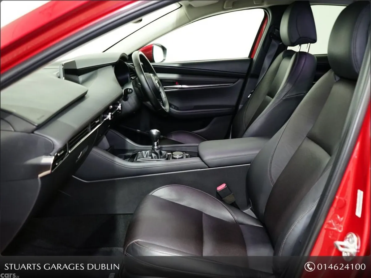 Mazda Mazda3 Saloon, Diesel, 2021, Red