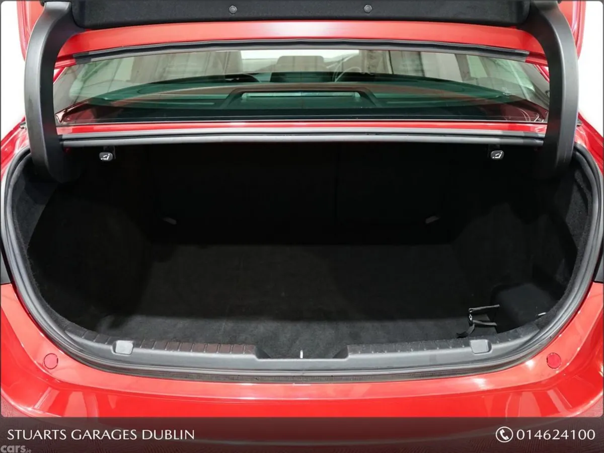 Mazda Mazda3 Saloon, Diesel, 2021, Red