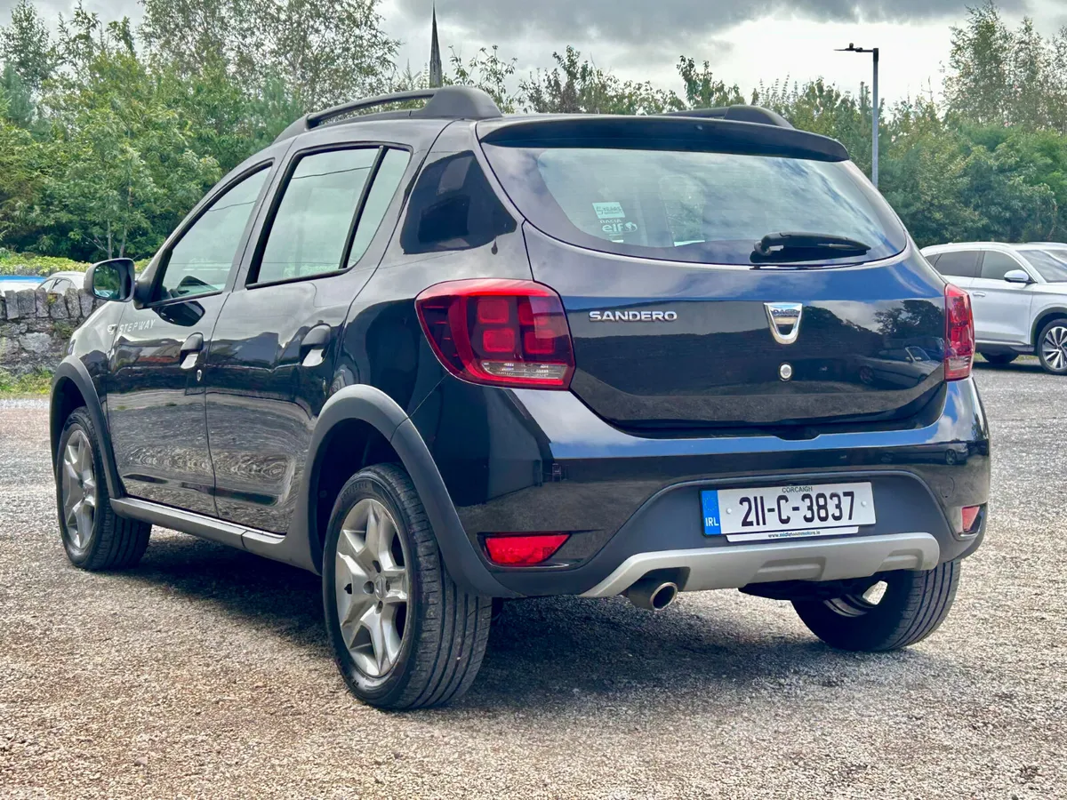 Dacia Sandero Stepway Hatchback, Diesel, 2021, Black